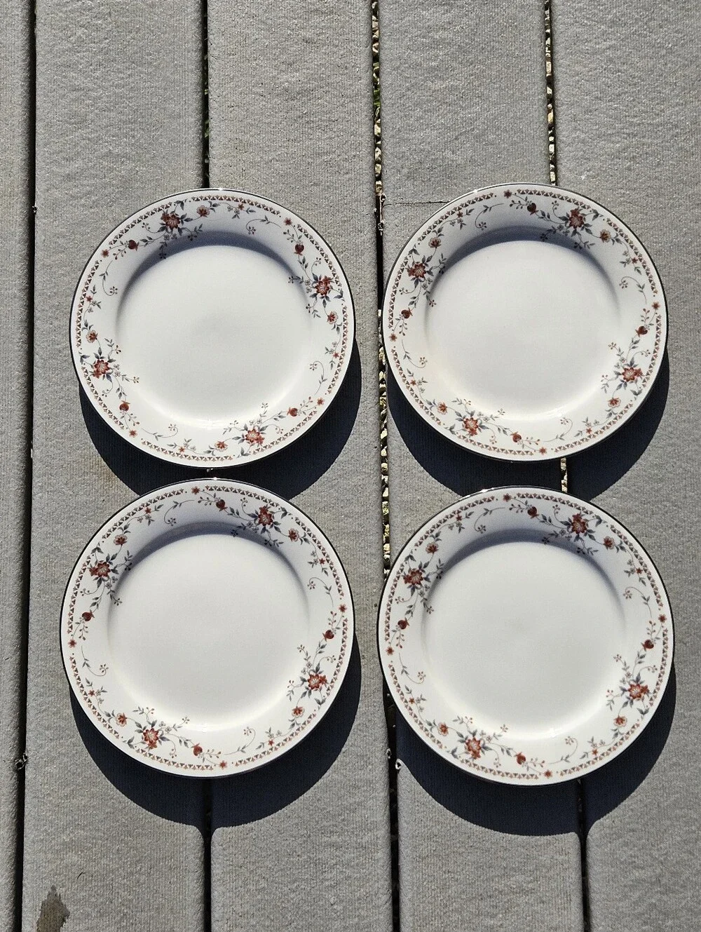 Grandmillennial Coquette Noritake Adagio 7237 Ivory Salad Plates 8.5